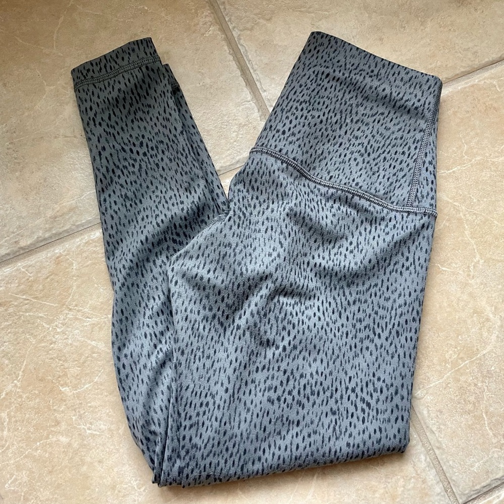 Lululemon Wunder Under Gray Spotted High Rise Roll Down Leggings “28